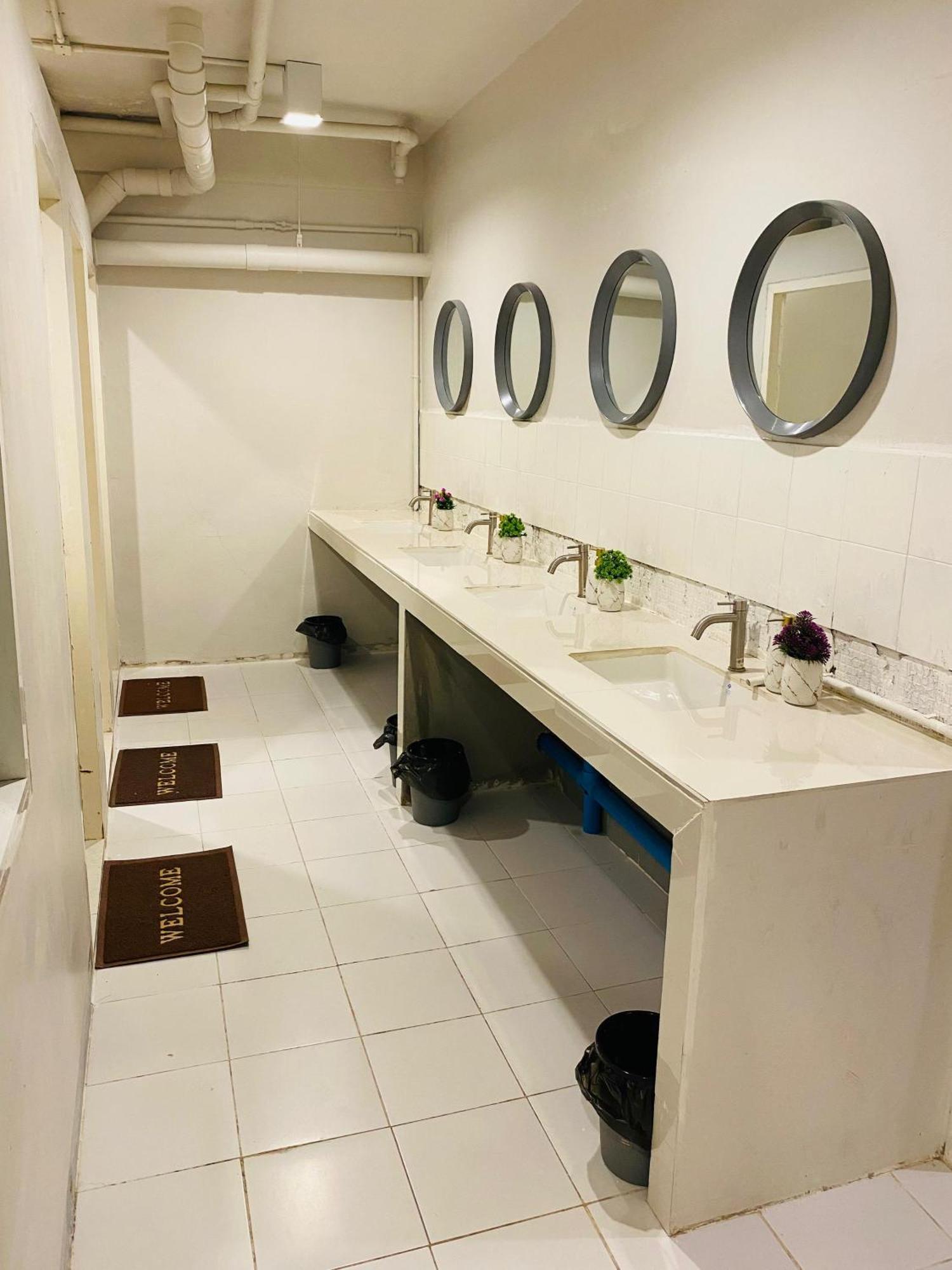 Lemon Tree Hostel Khaosan กรุงเทพมหานคร ภายนอก รูปภาพ